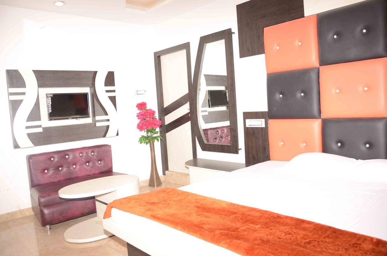 Hotel Natraj Sasarām Buitenkant foto